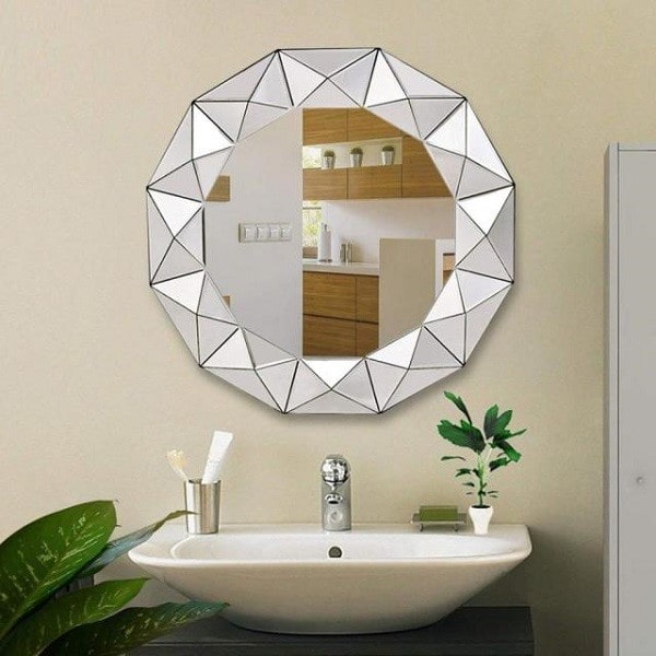 Gương soi nhà tắm cao cấp với khung viền 3D nổi bật