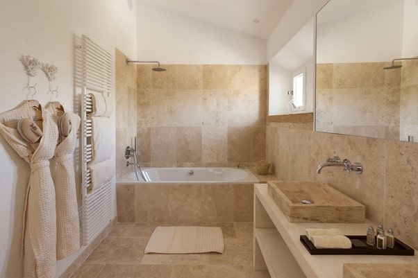 Sử dụng vòi rửa lavabo âm tường Flova sẽ giúp bạn sử dụng không gian một cách tối ưu nhất.