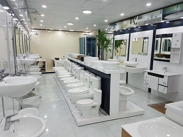Thiết kế showroom thiết bị vệ sinh hợp lý giữa các khu vực